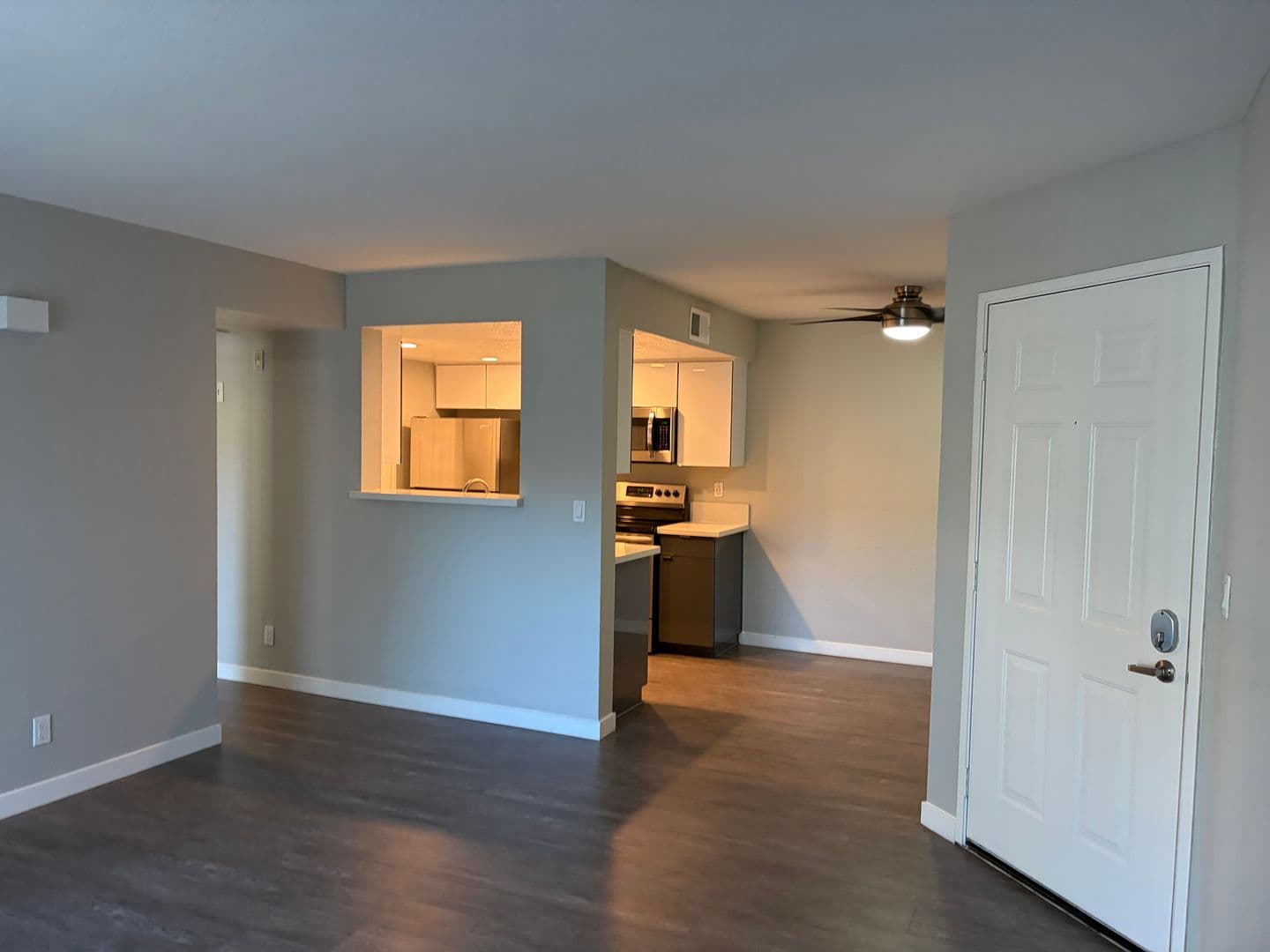 Riverside Apartment: 3957 Pierce Street
