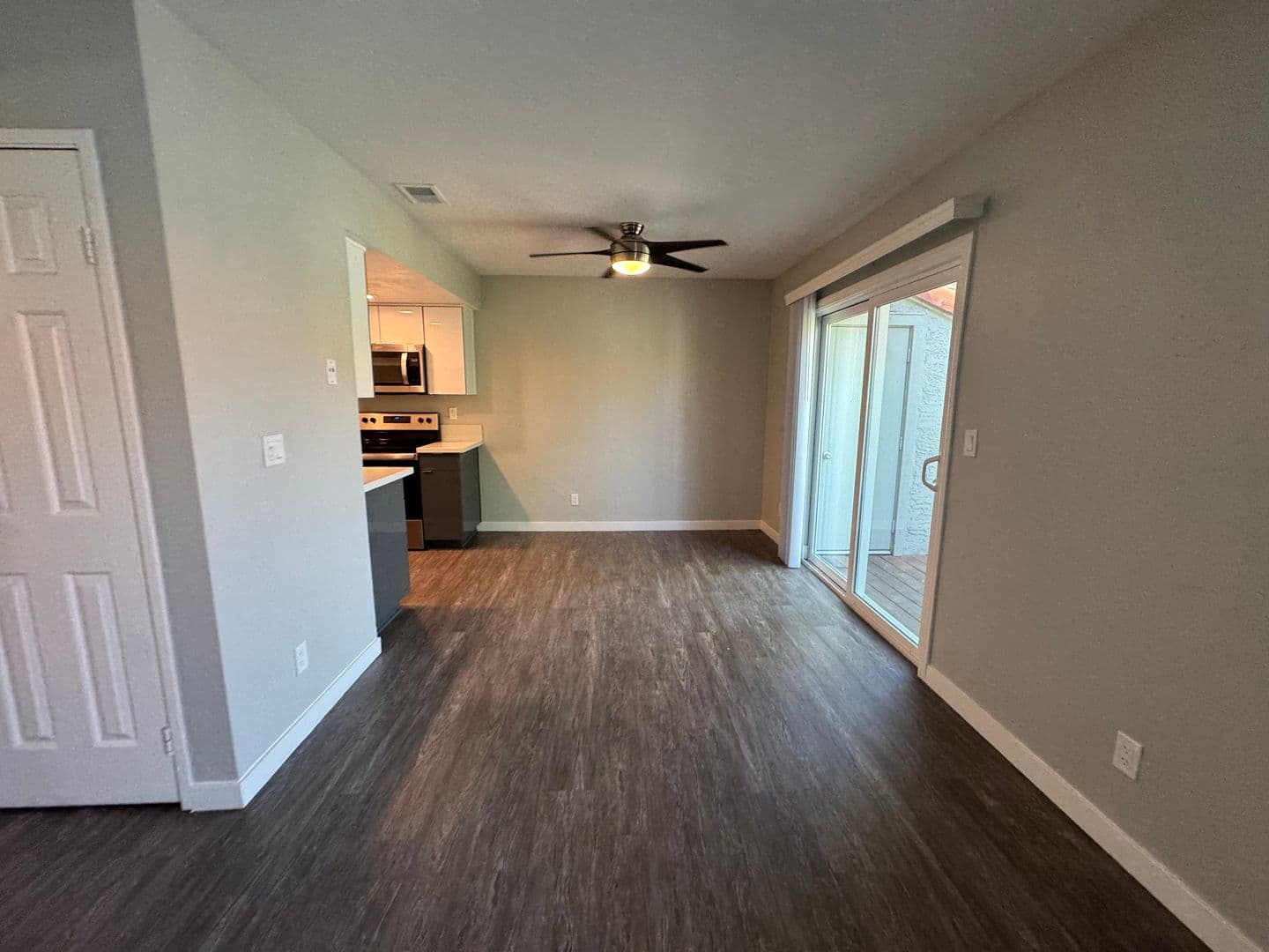 Riverside Apartment: 3957 Pierce Street