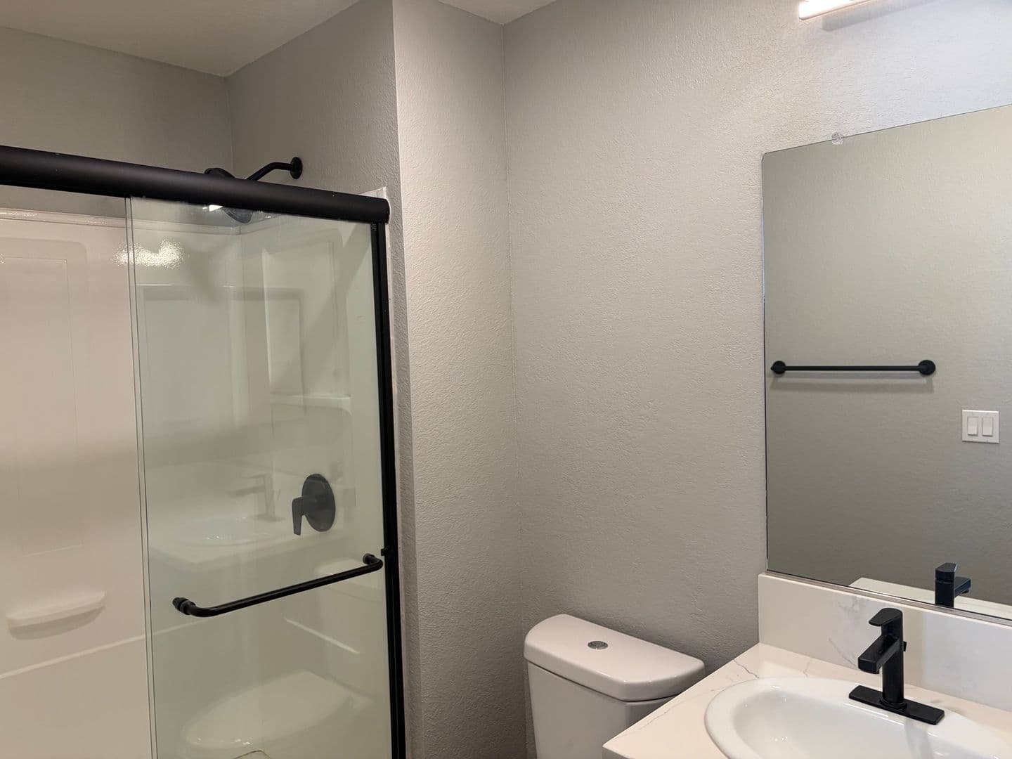 Riverside Apartment: 3957 Pierce Street