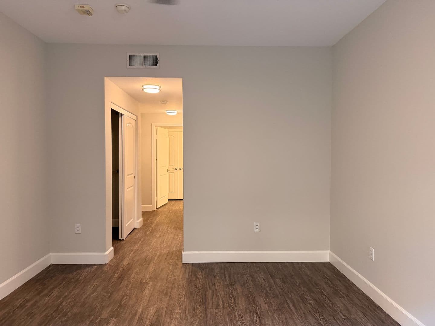 Anaheim Apartment: 2100 E. Katella Avenue