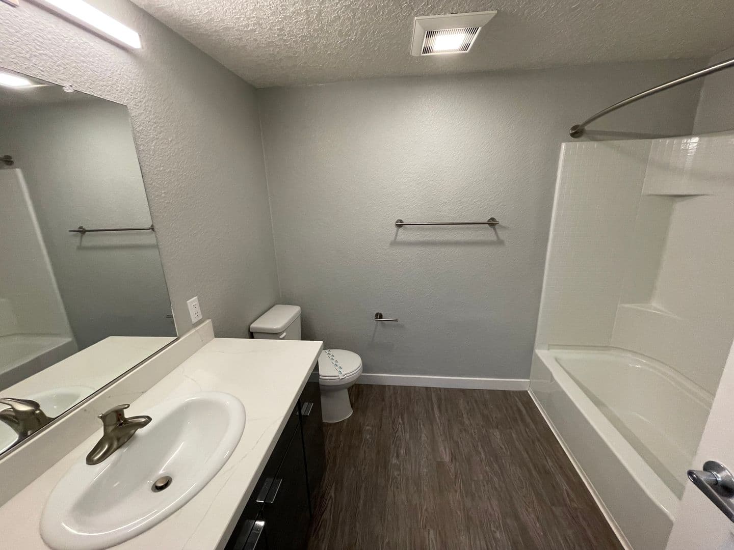 Santa Ana Apartment: 2111 W. 17th Street