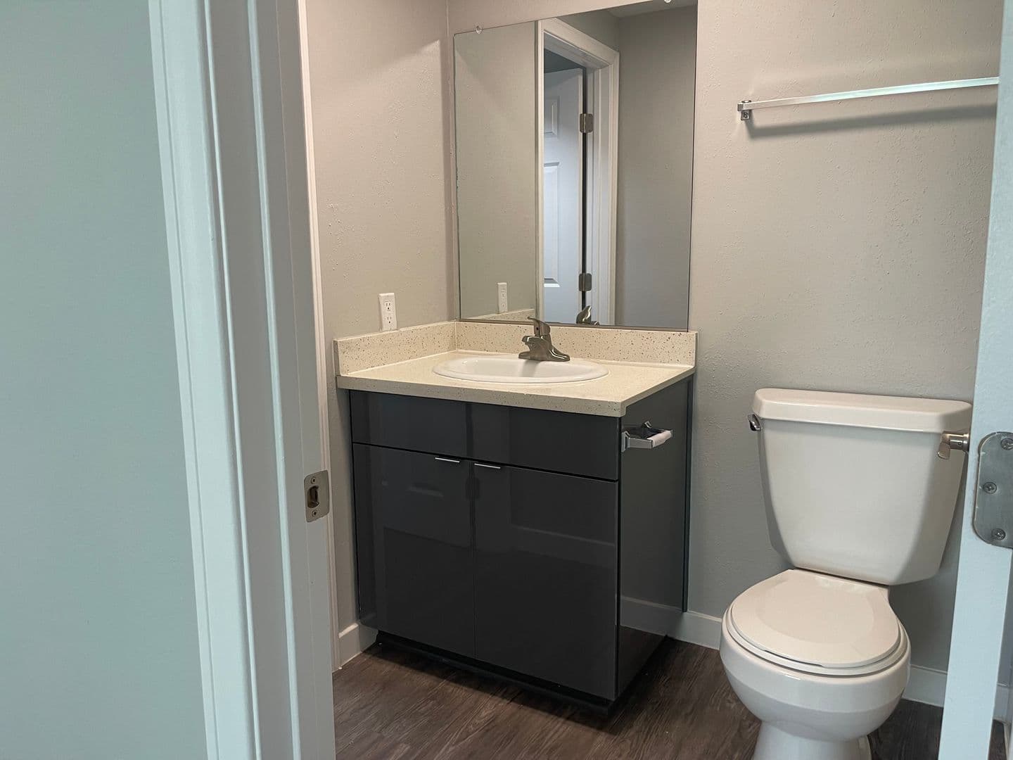 Santa Ana Apartment: 811 S. Fairview