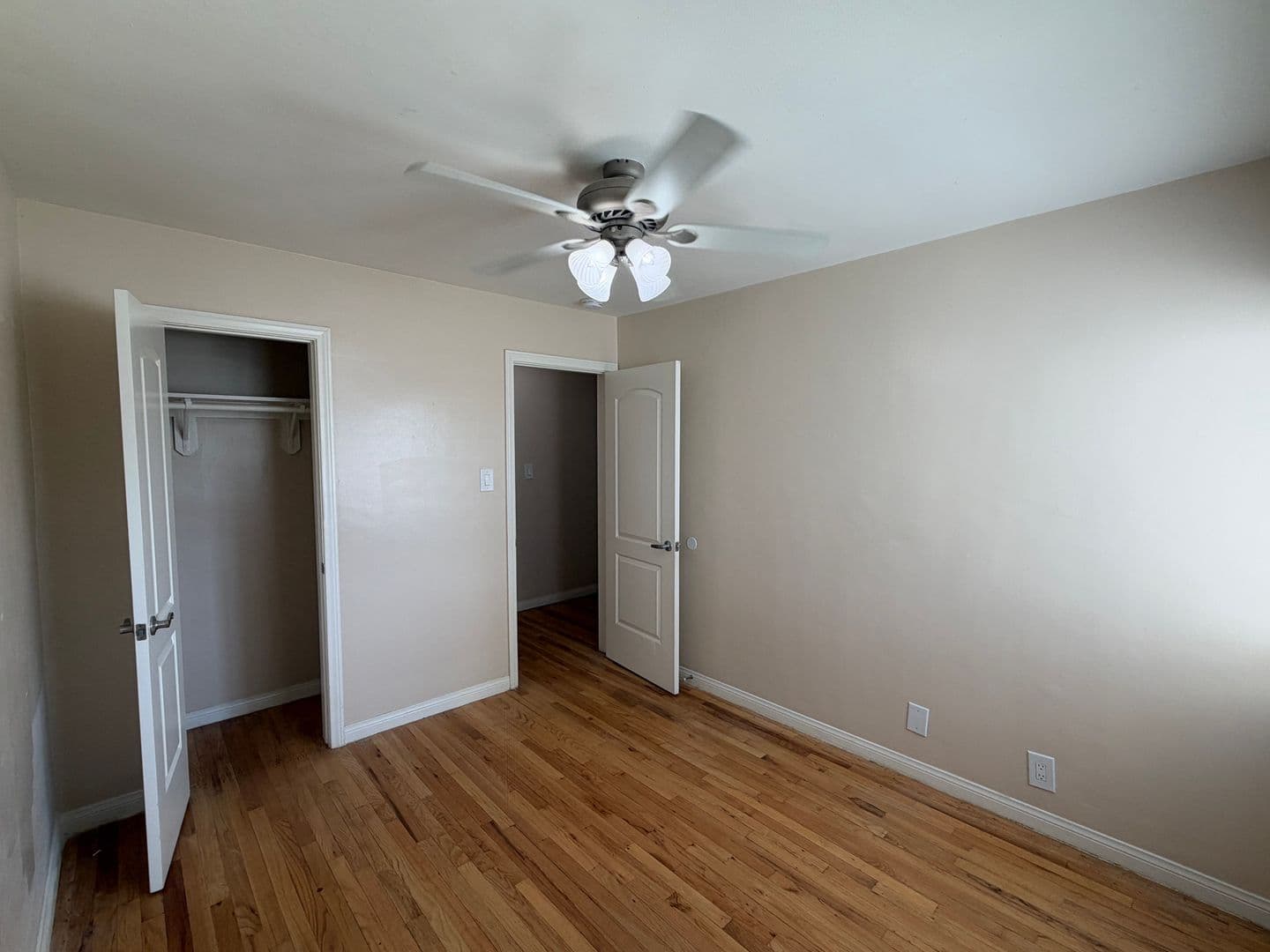 Montebello Apartment: 336 N. Garfield Avenue