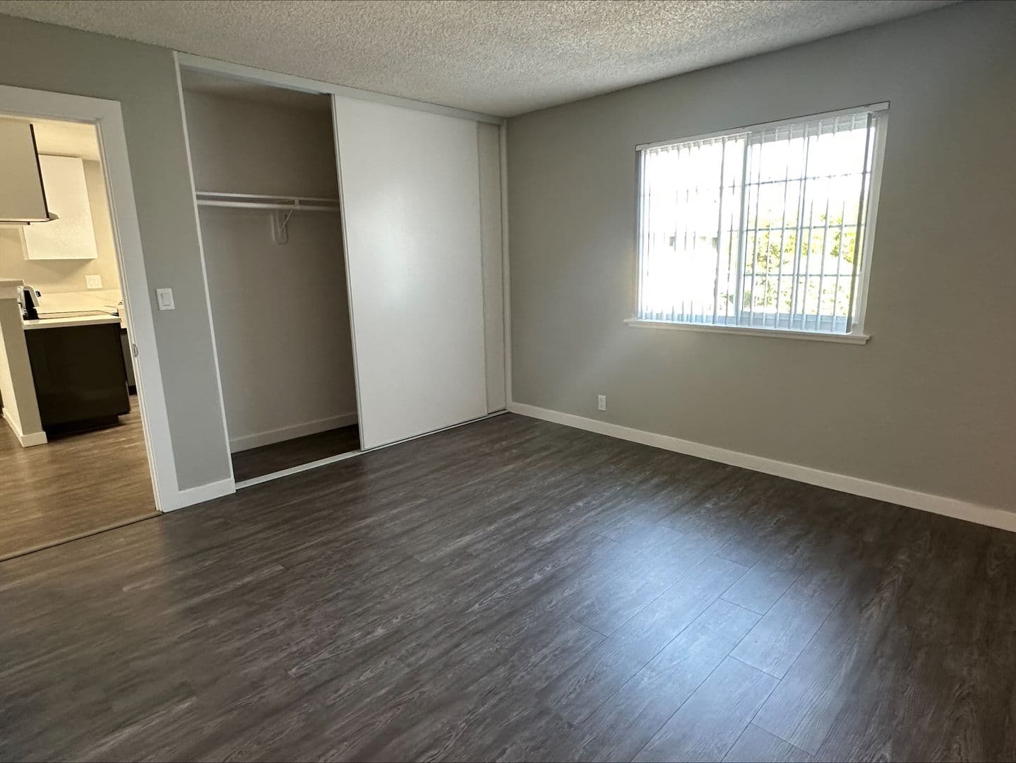 Santa Ana Apartment: 811 S. Fairview
