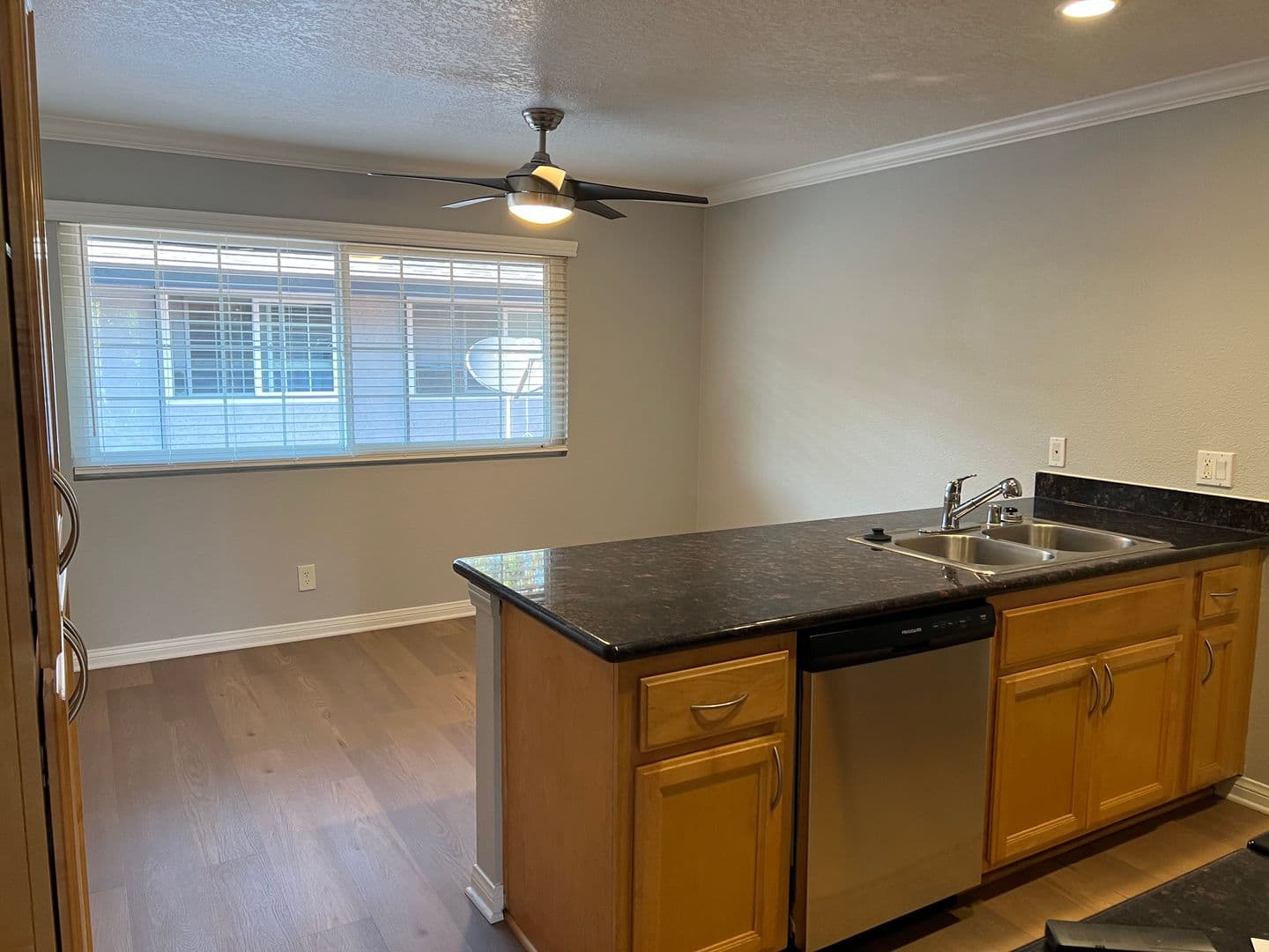 Anaheim Apartment: 2704 W. Ball Road