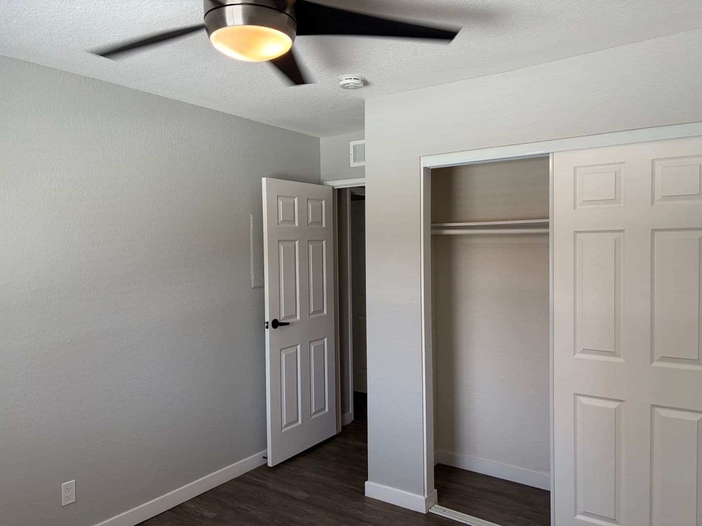 Riverside Apartment: 3957 Pierce Street