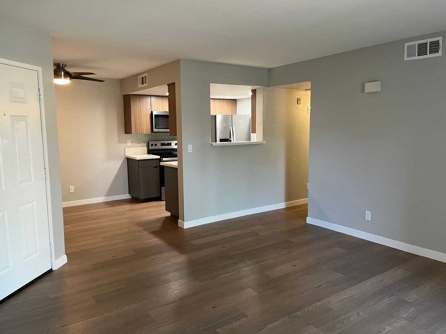 Riverside Apartment: 3957 Pierce Street