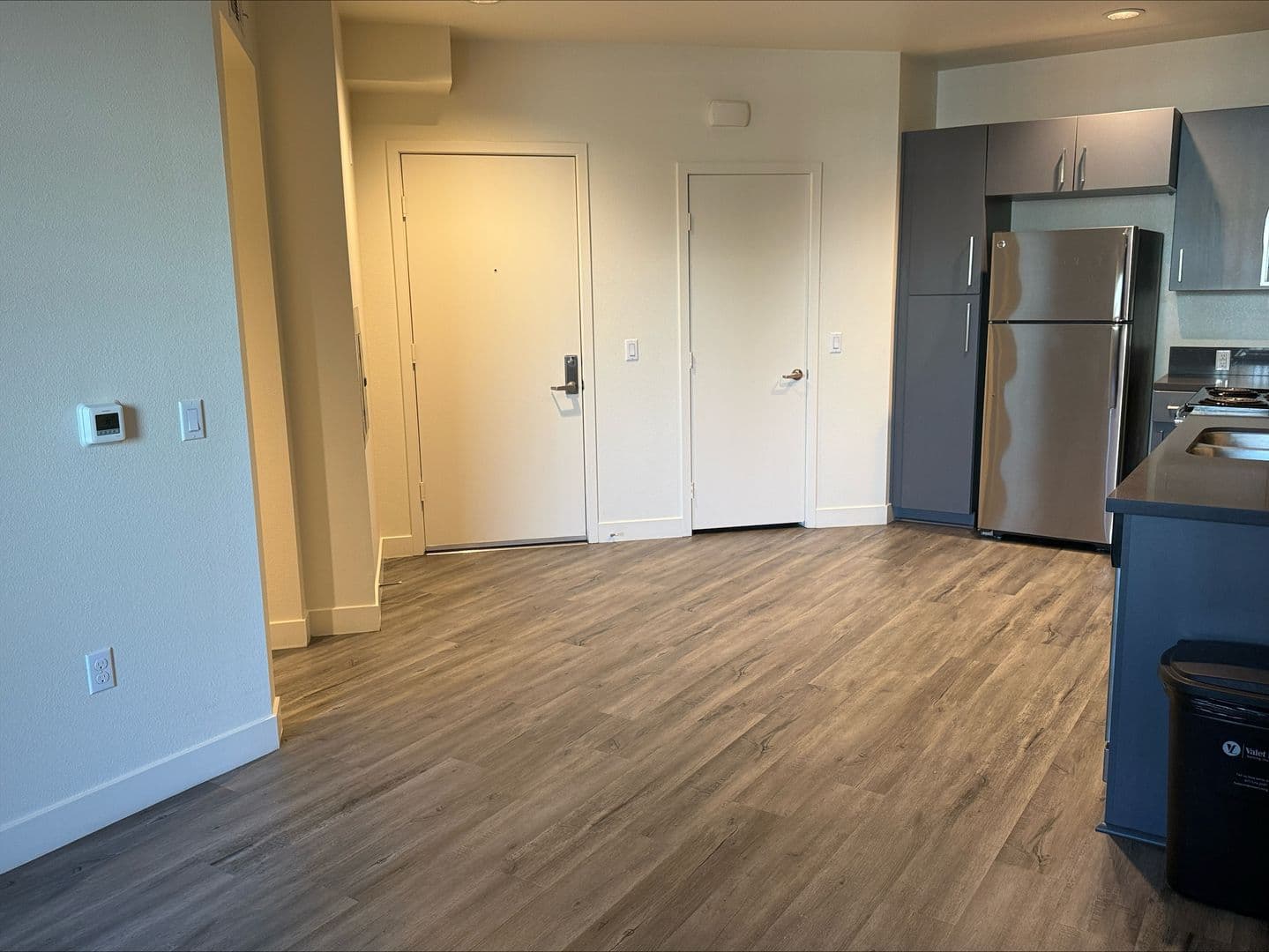 Riverside Apartment: 3050 Mission Inn Avenue
