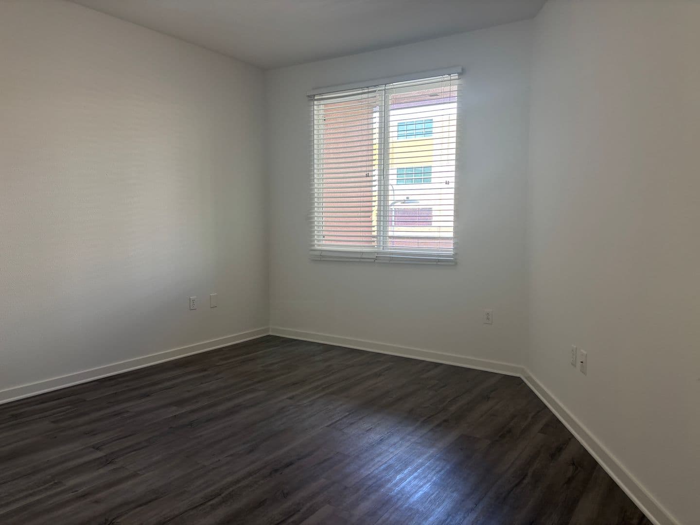 Los Angeles Apartment: 138 North Beaudry Avenue