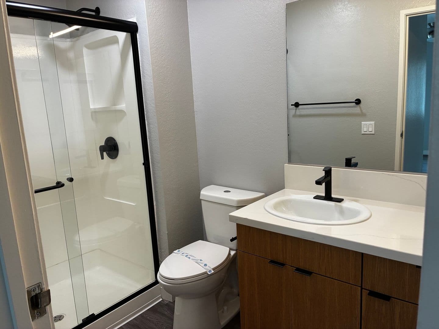 Riverside Apartment: 3957 Pierce Street