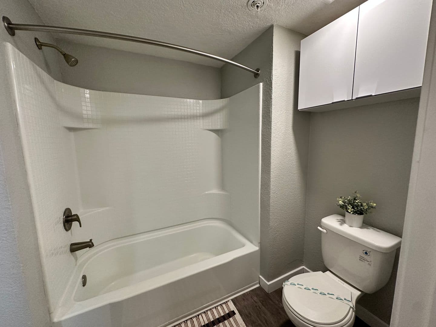 Santa Ana Apartment: 2111 W. 17th Street