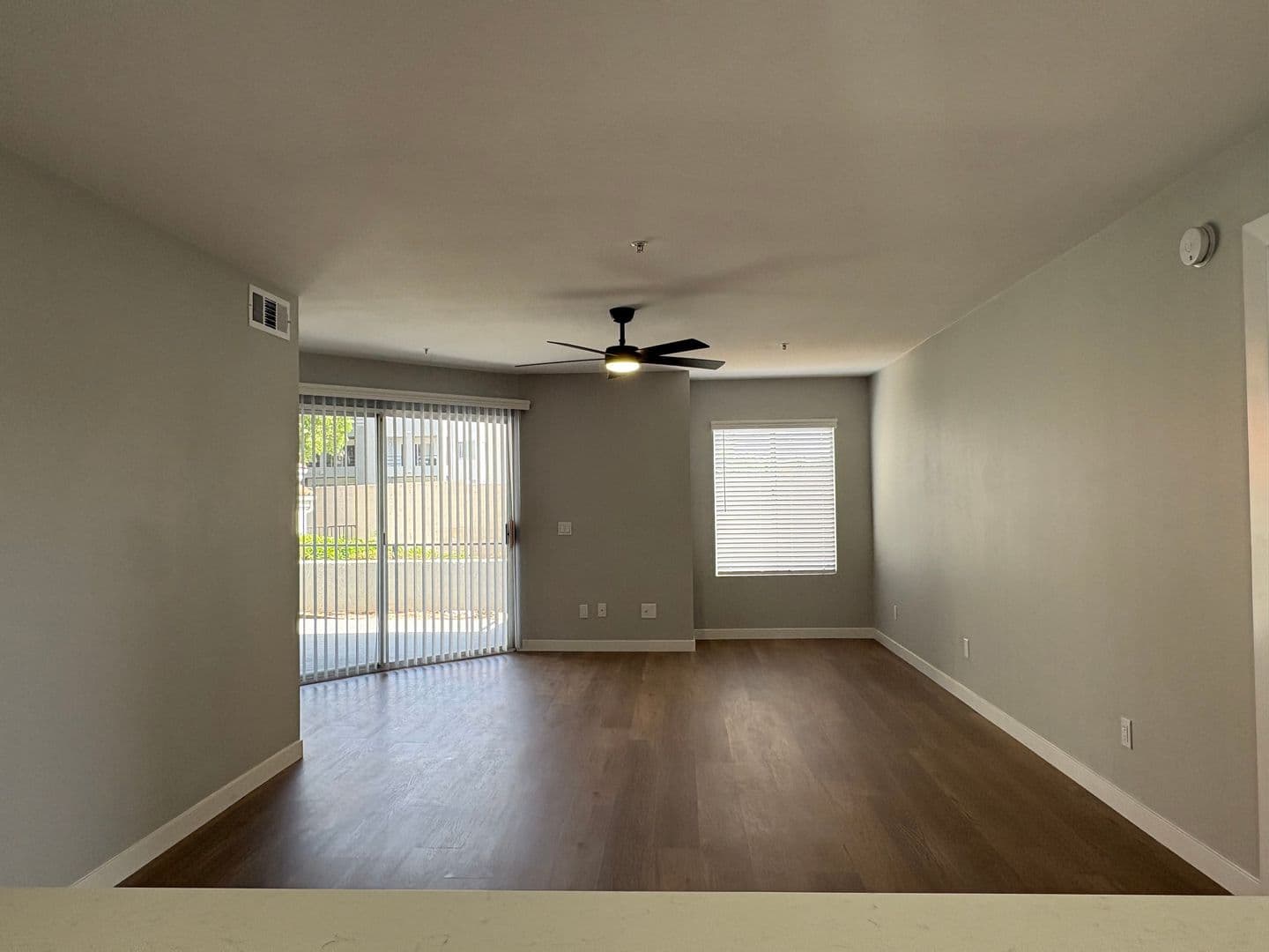Costa Mesa Apartment: 2855 Pinecreek Drive
