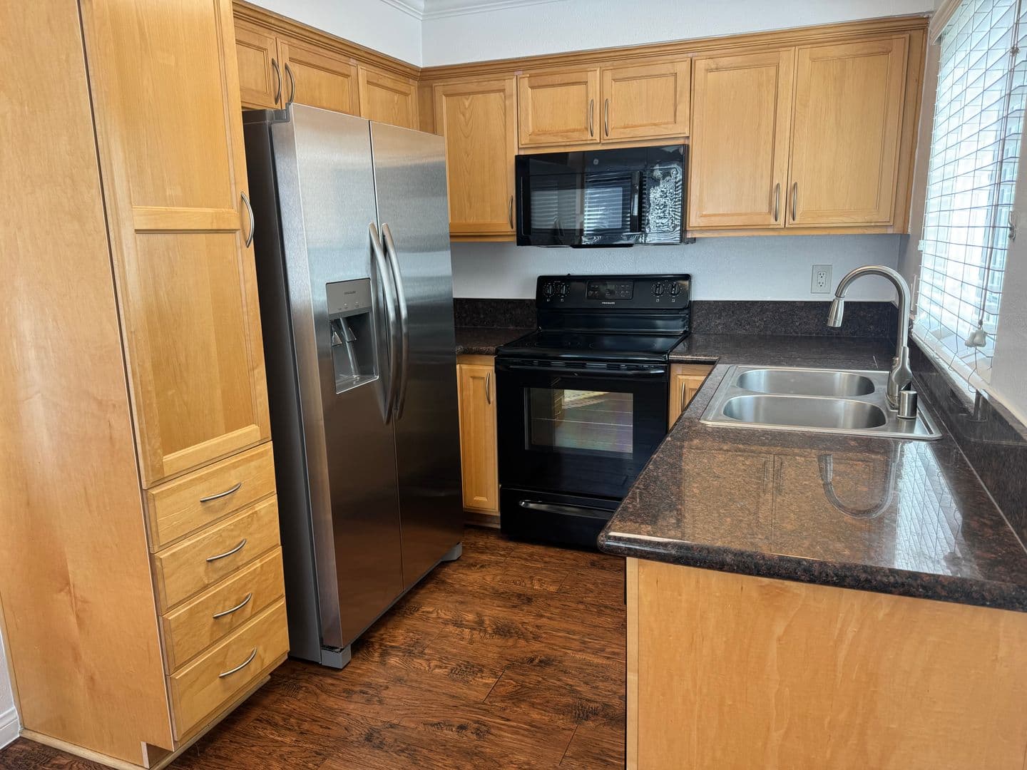 Fullerton Apartment: 1501 S. Highland Avenue