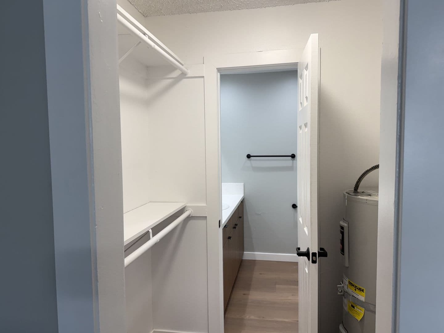 Orange Apartment: 501 E. Katella Avenue