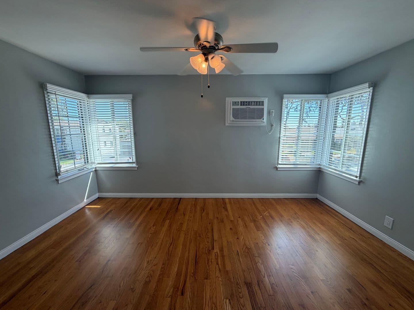 Montebello Apartment: 336 N. Garfield Avenue
