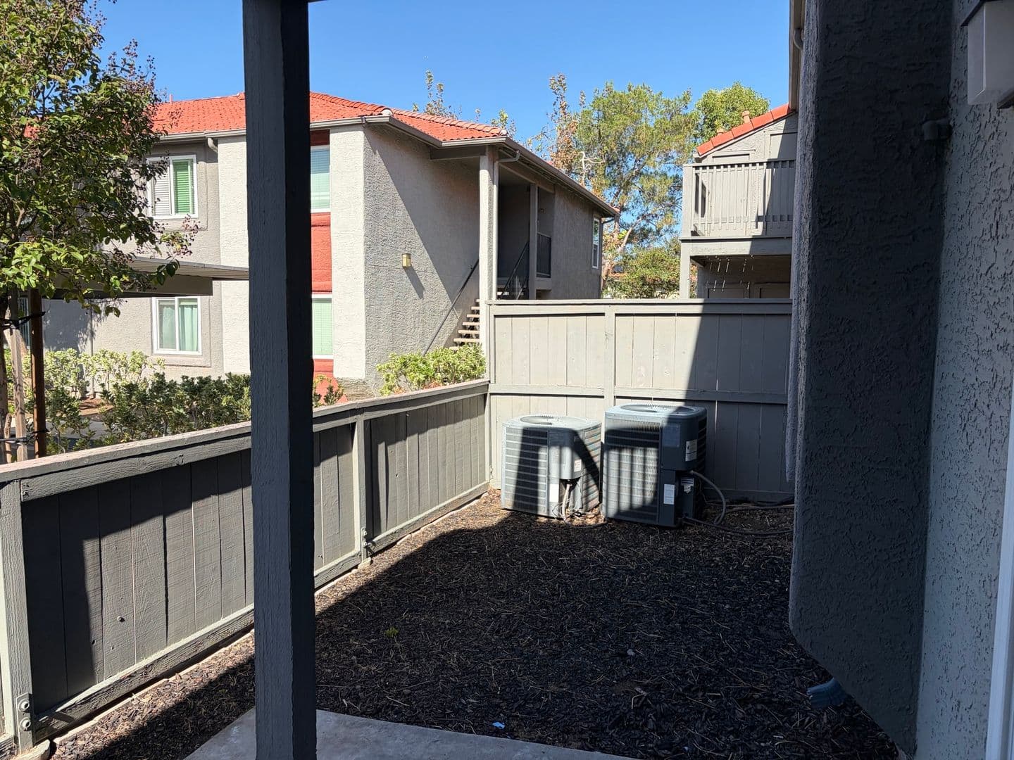 Riverside Apartment: 3957 Pierce Street