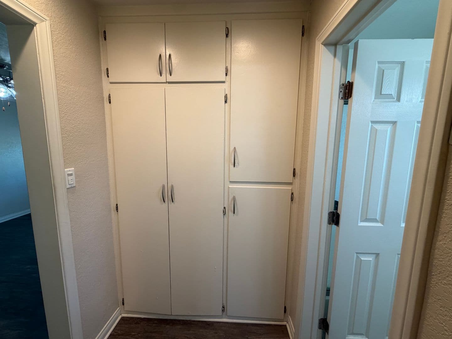 Lakewood Apartment: 4907 1/4 Hayter Avenue