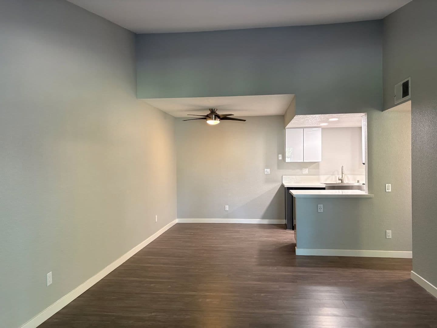 Riverside Apartment: 3900 Fir Tree Drive