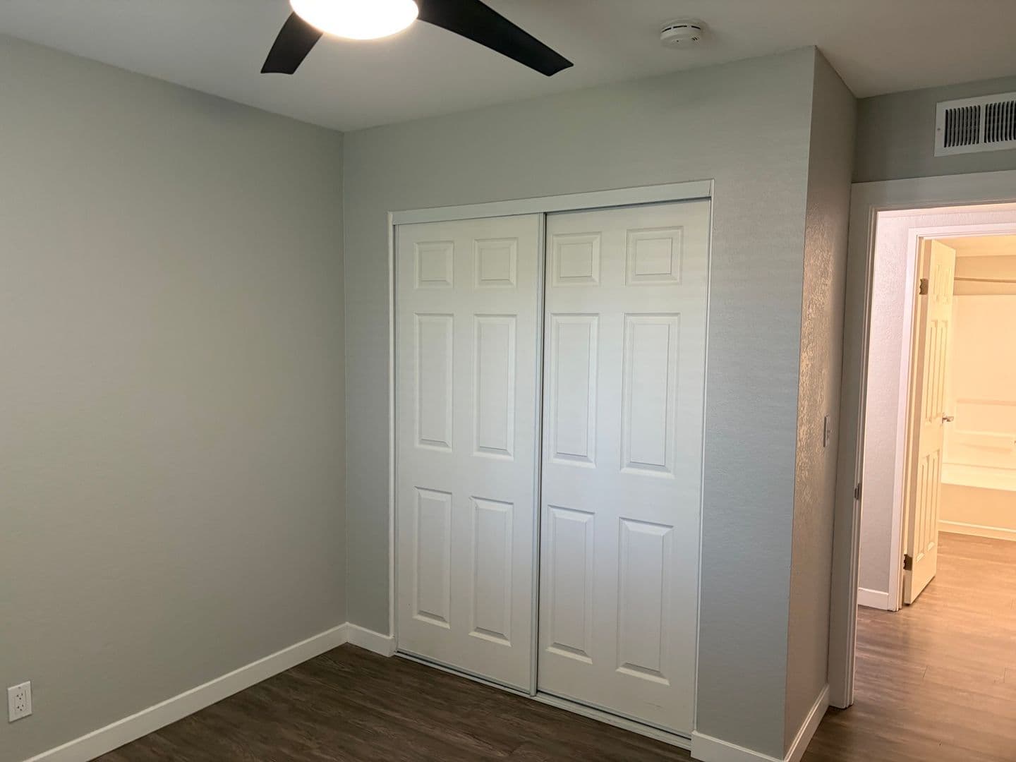 Riverside Apartment: 3957 Pierce Street