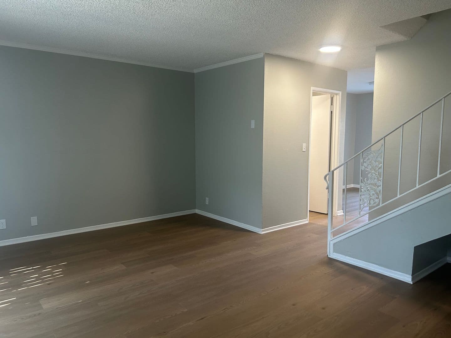 Santa Ana Apartment: 811 S. Fairview