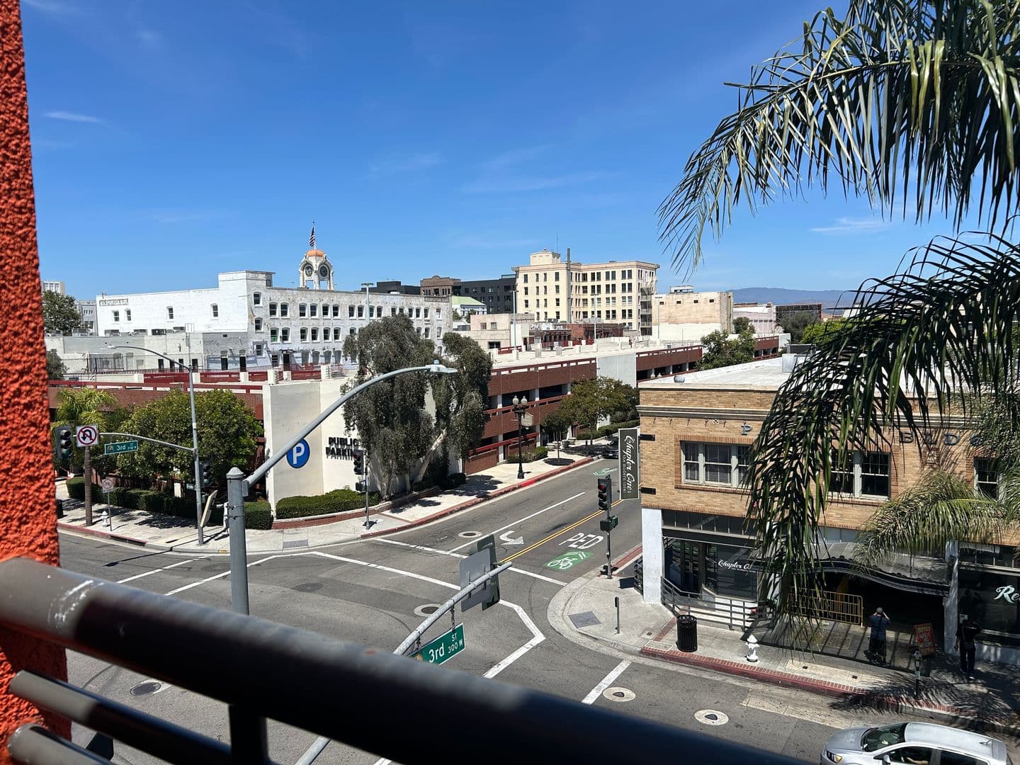 Santa Ana Apartment: 300 West 2nd Street