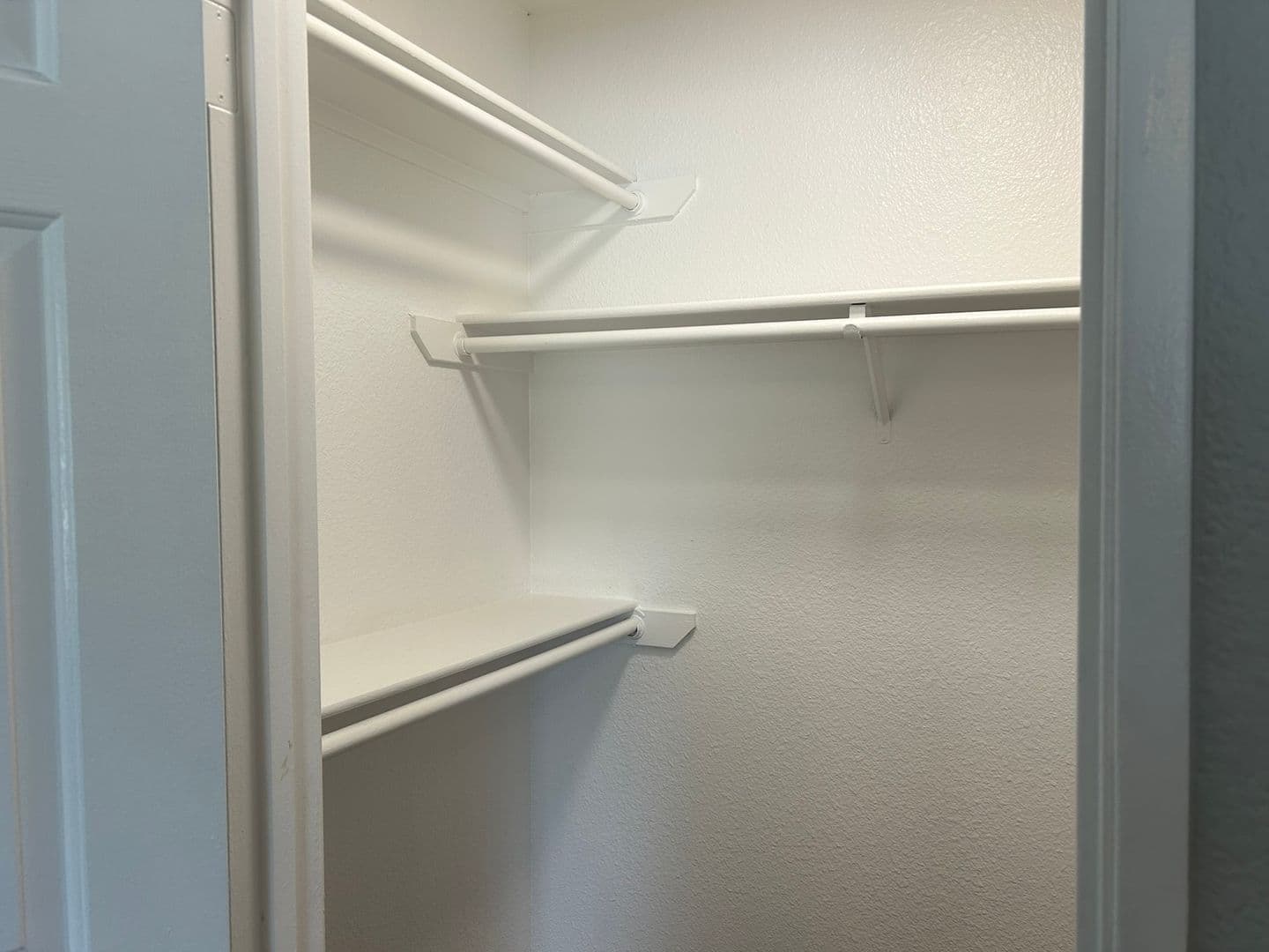 Riverside Apartment: 3957 Pierce Street