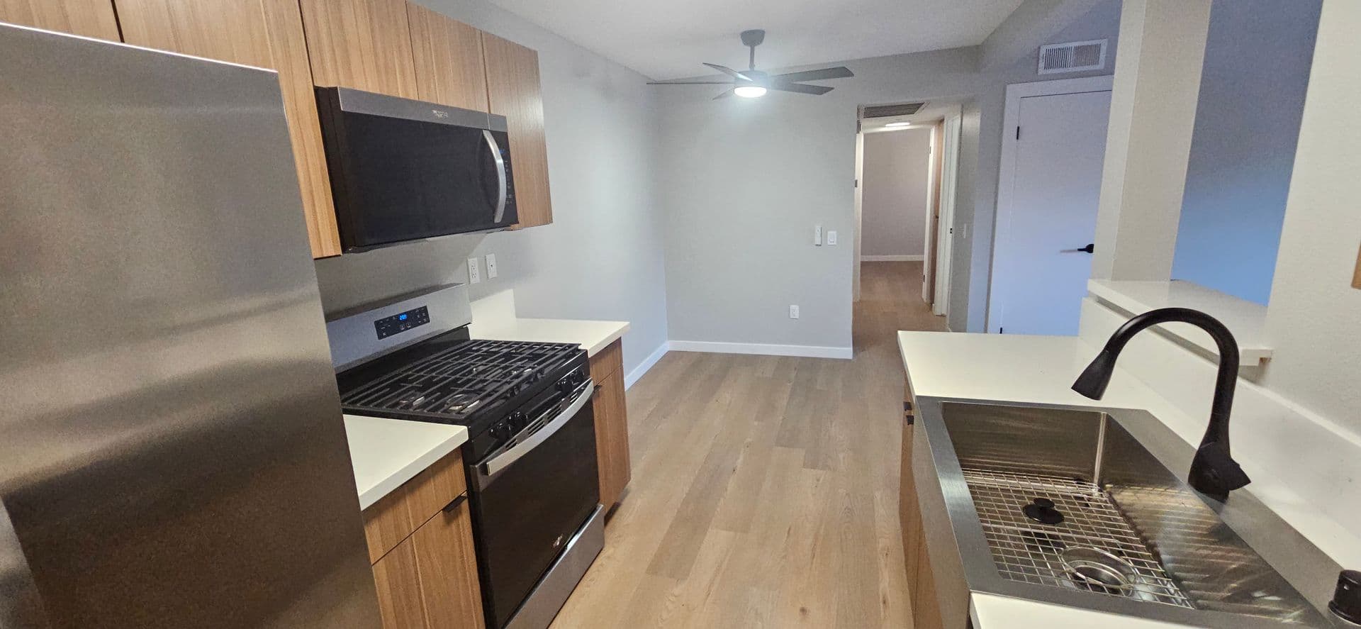 Santa Ana Apartment: 315 S. Newhope St.