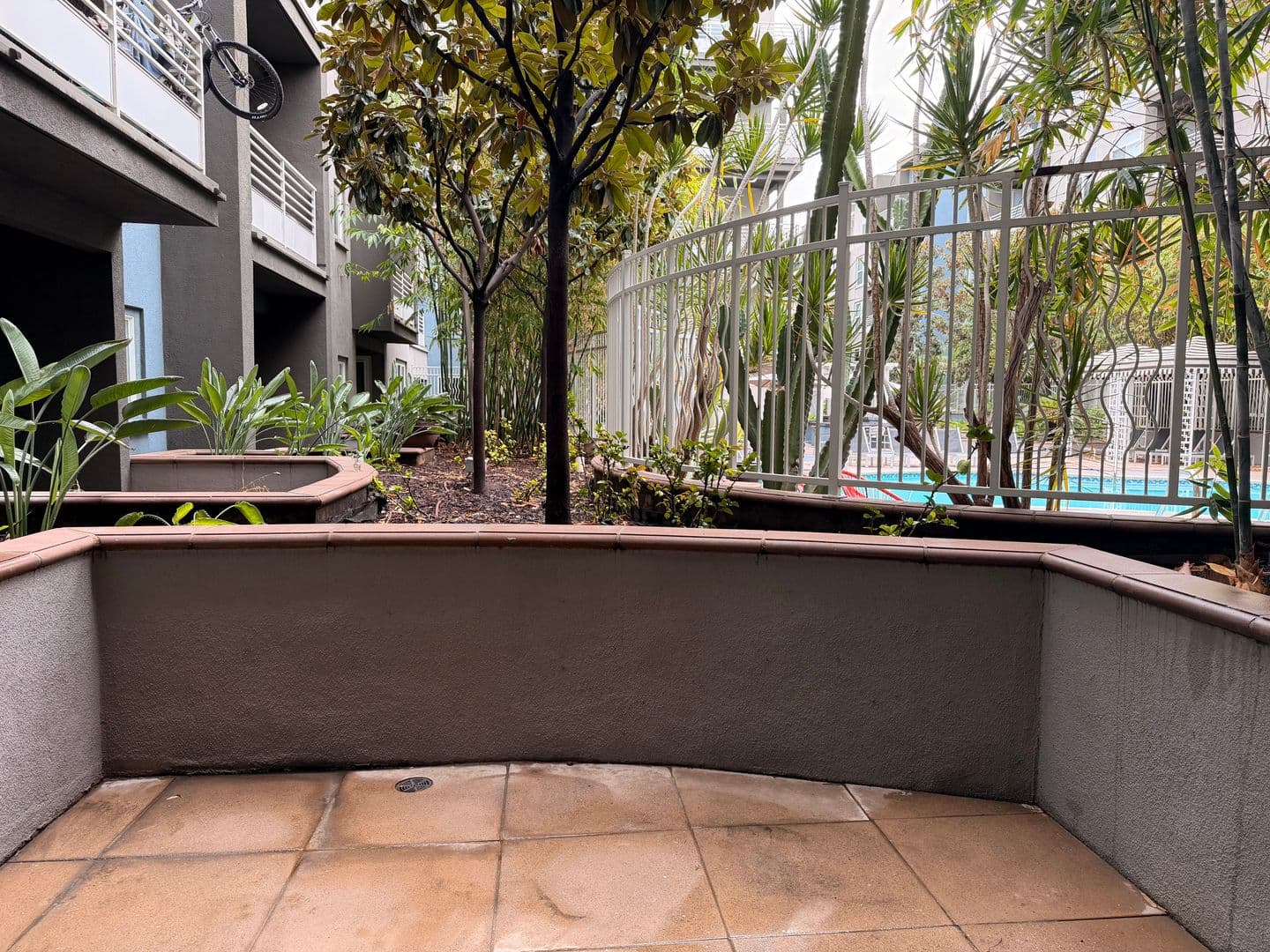 Anaheim Apartment: 2100 E. Katella Avenue