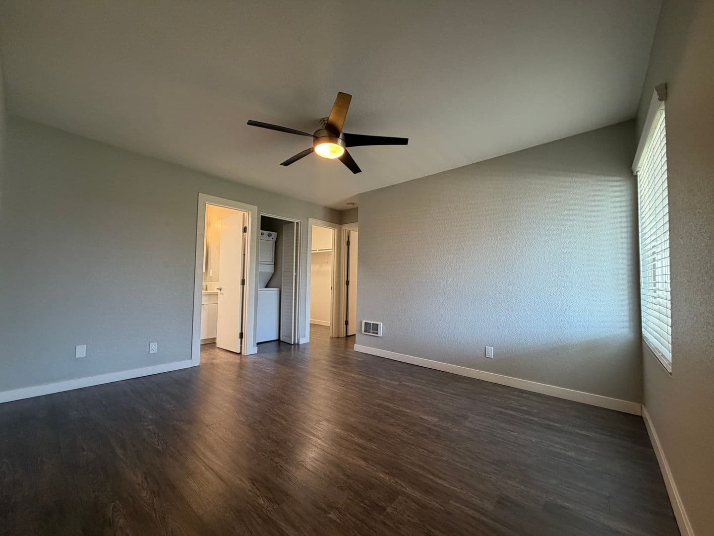 Westminster Apartment: 14221 Edwards Street