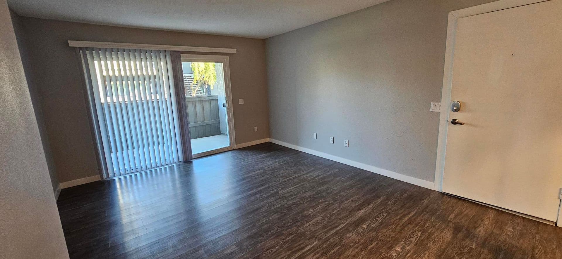 Riverside Apartment: 7600 Ambergate Place