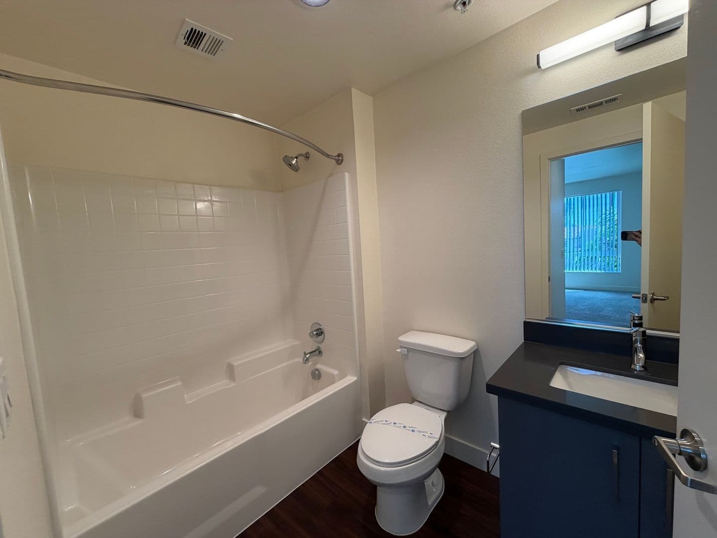 Riverside Apartment: 3050 Mission Inn Avenue