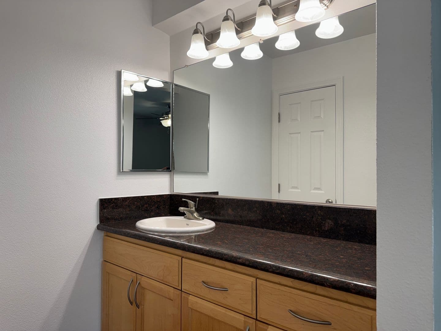 Fullerton Apartment: 1501 S. Highland Avenue