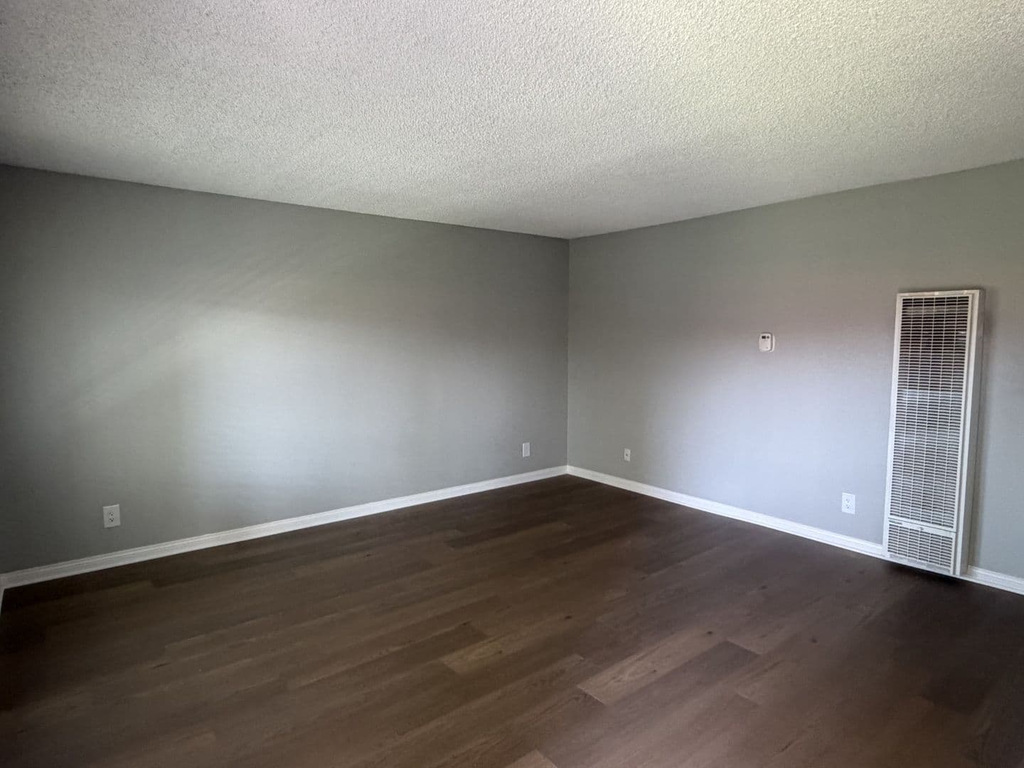 Norwalk Apartment: 12301 Studebaker Road