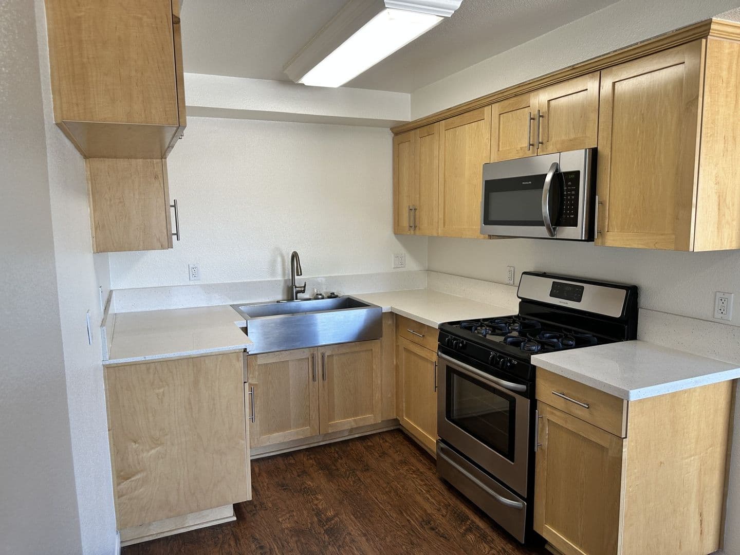 Norwalk Apartment: 12401 Studebaker Road