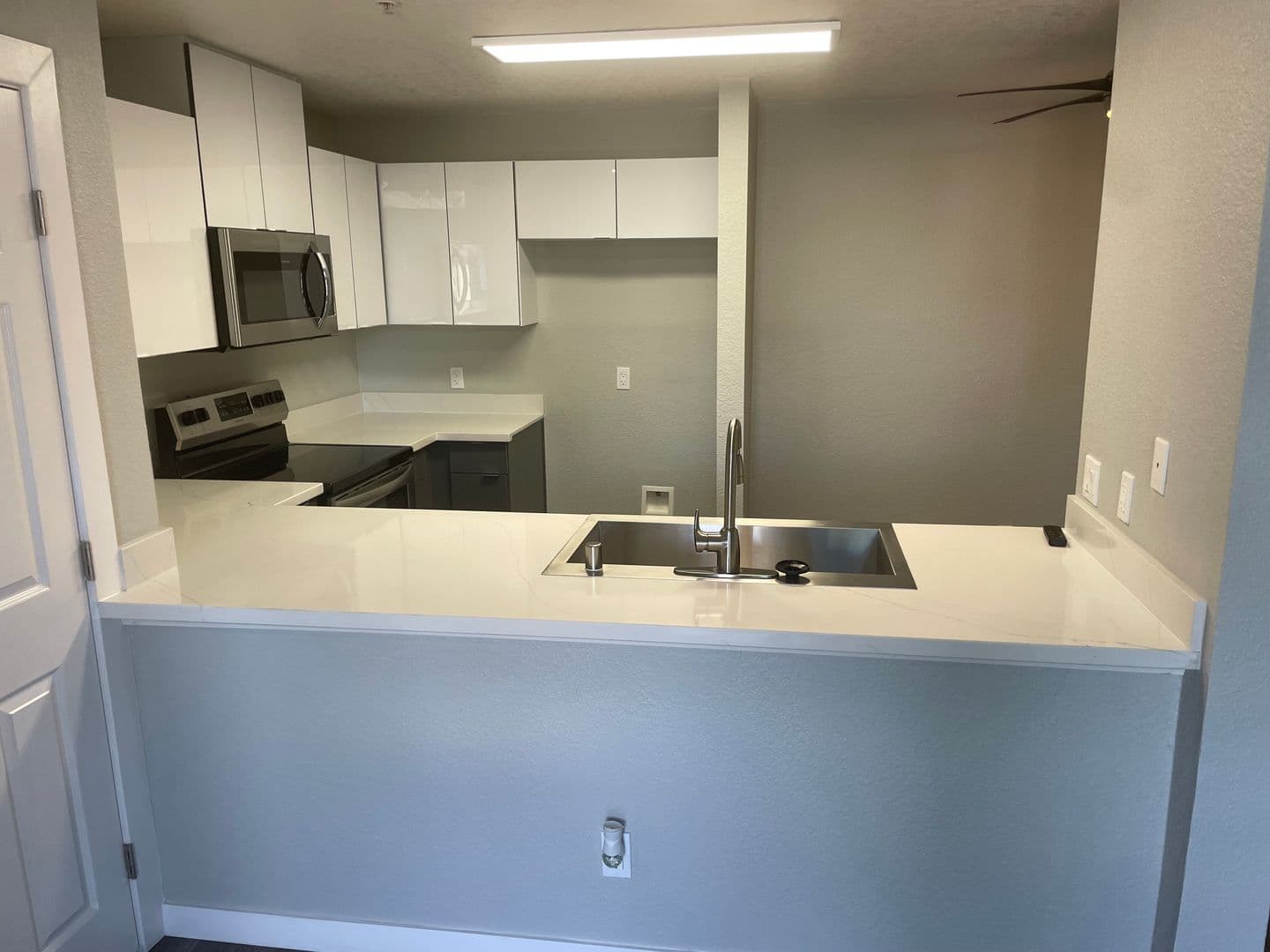 Santa Ana Apartment: 2111 W. 17th Street
