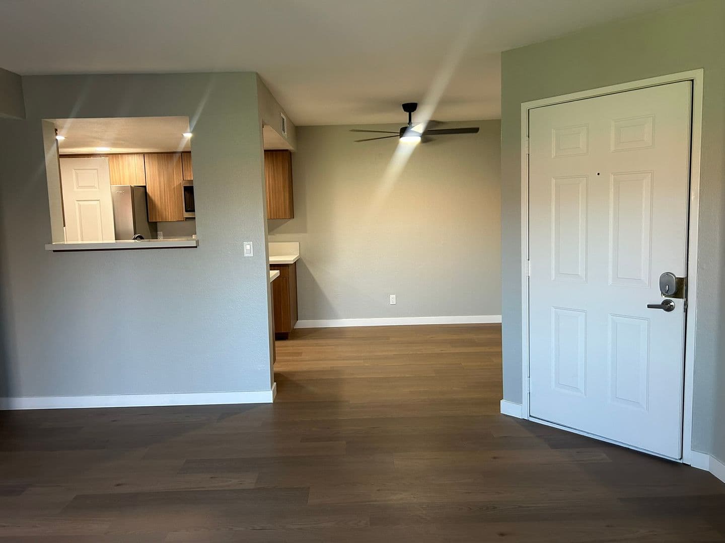 Riverside Apartment: 3957 Pierce Street
