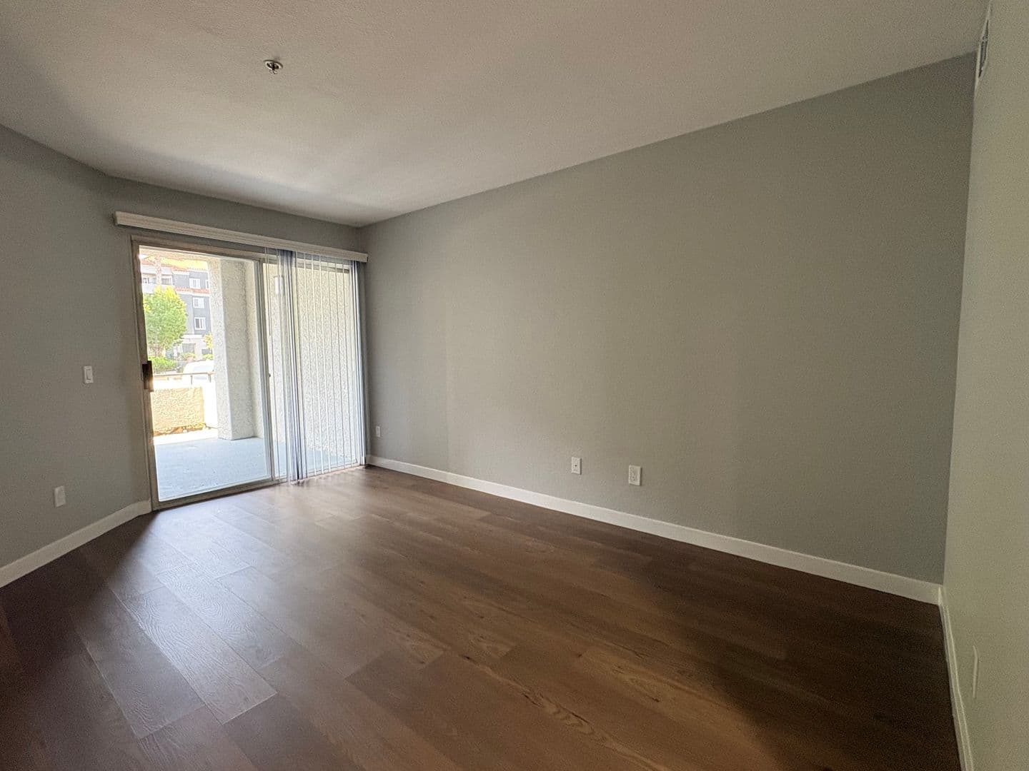 Costa Mesa Apartment: 2855 Pinecreek Drive