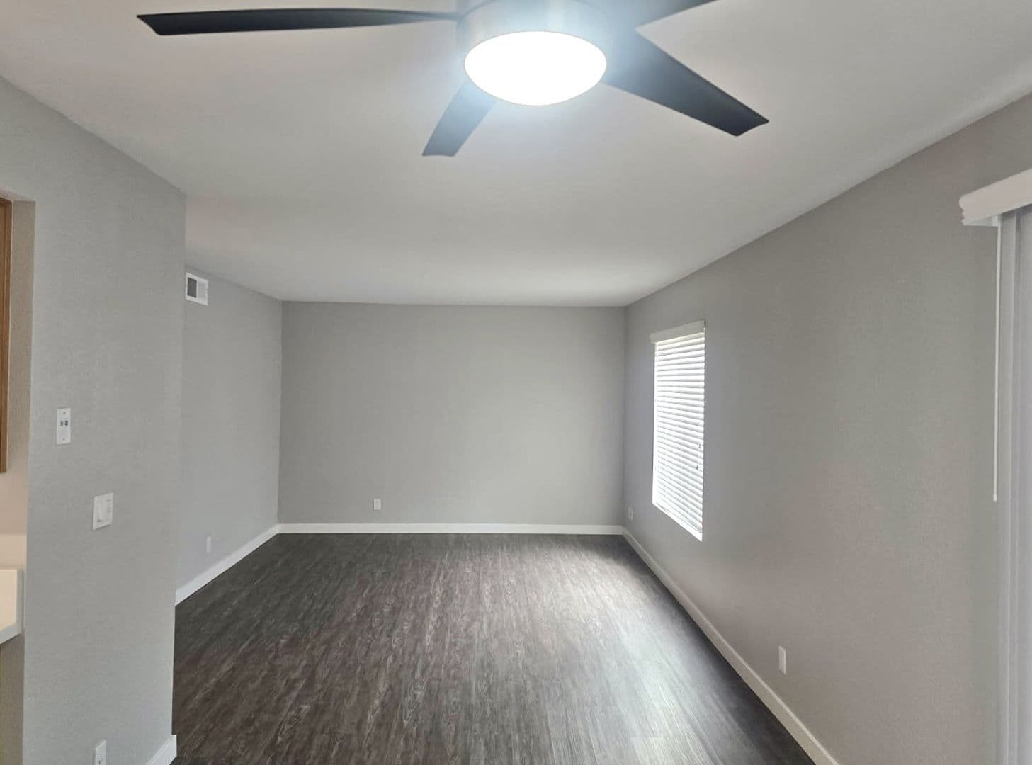 Riverside Apartment: 3957 Pierce Street