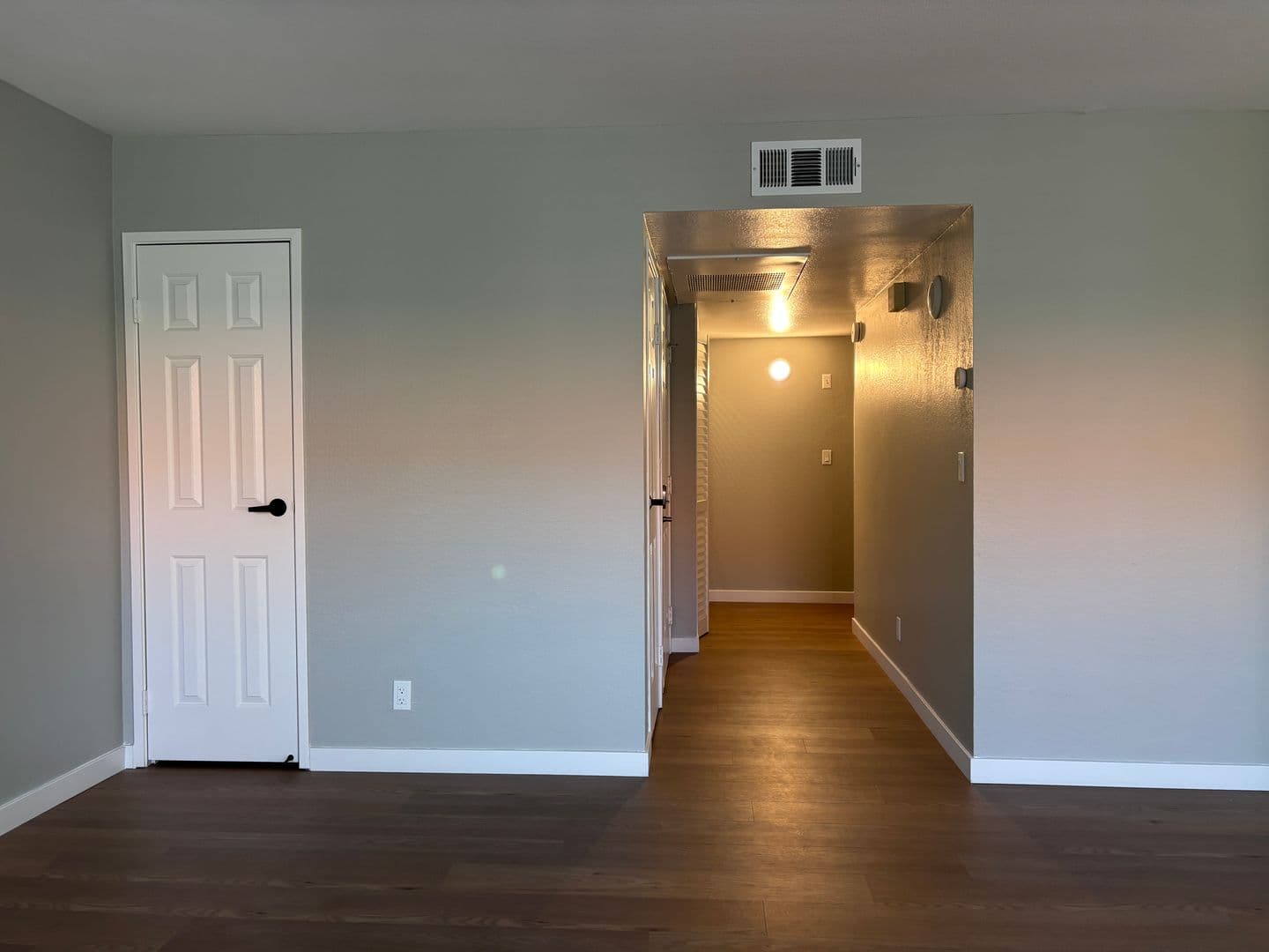 Riverside Apartment: 3957 Pierce Street