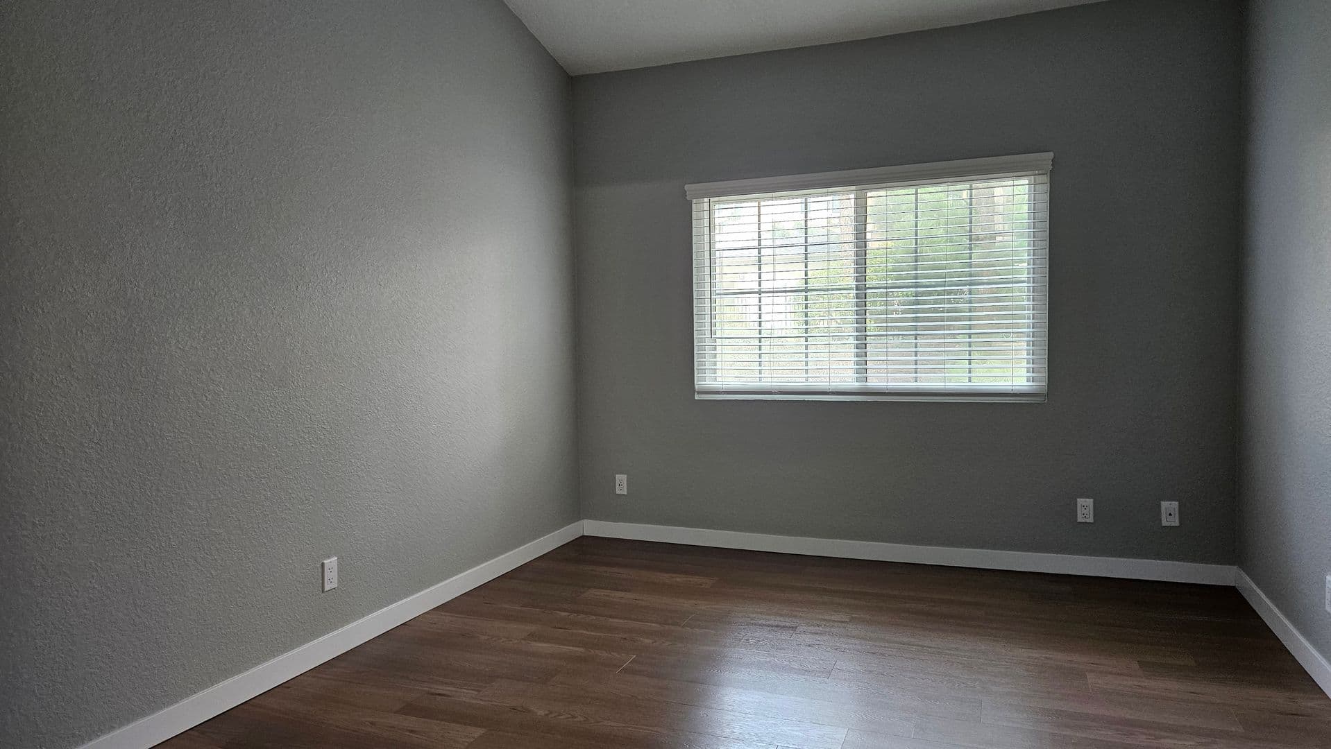 Lake Forest Apartment: 21011 Osterman Road