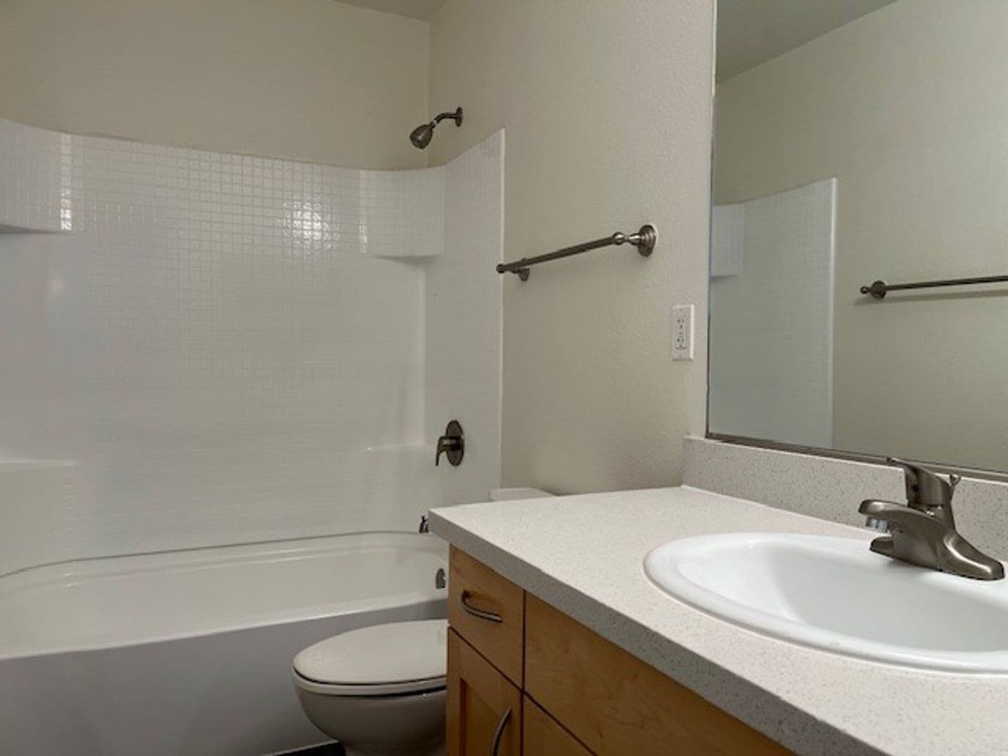 Fullerton Apartment: 1375 W. Valencia Drive