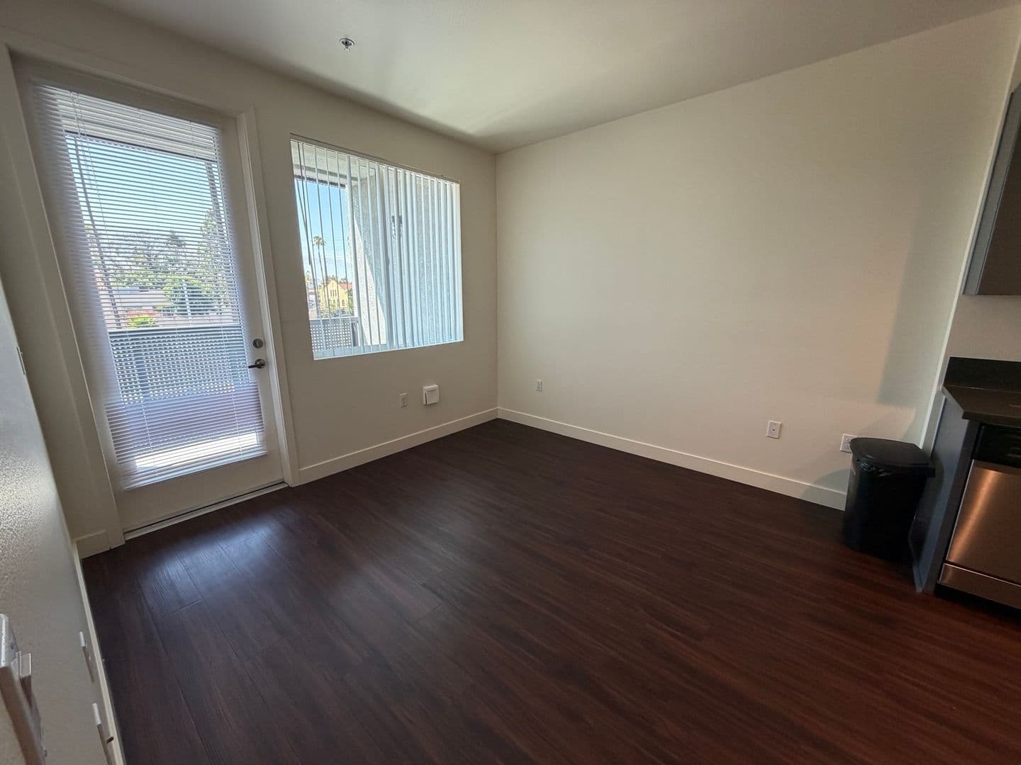 Riverside Apartment: 3050 Mission Inn Avenue