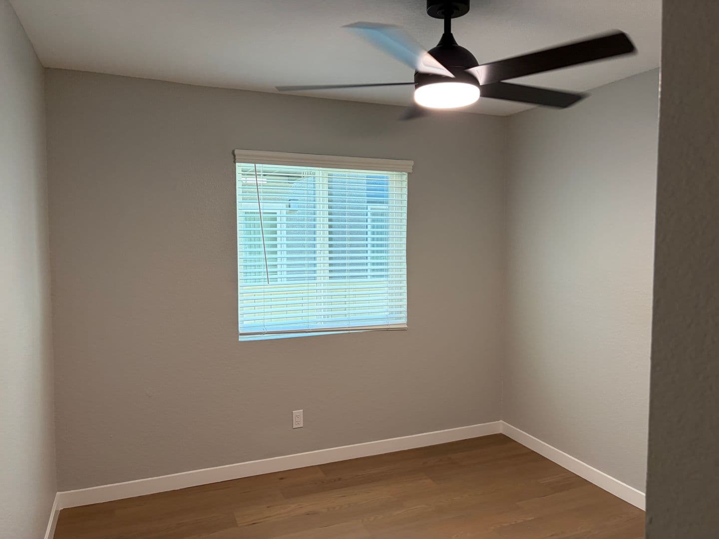 Riverside Apartment: 3957 Pierce Street