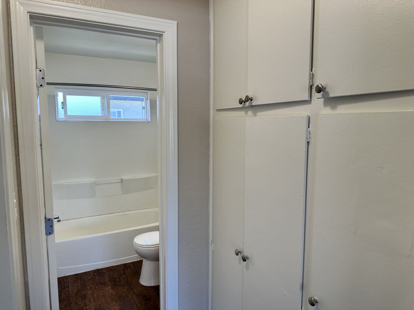 Norwalk Apartment: 12401 Studebaker Road