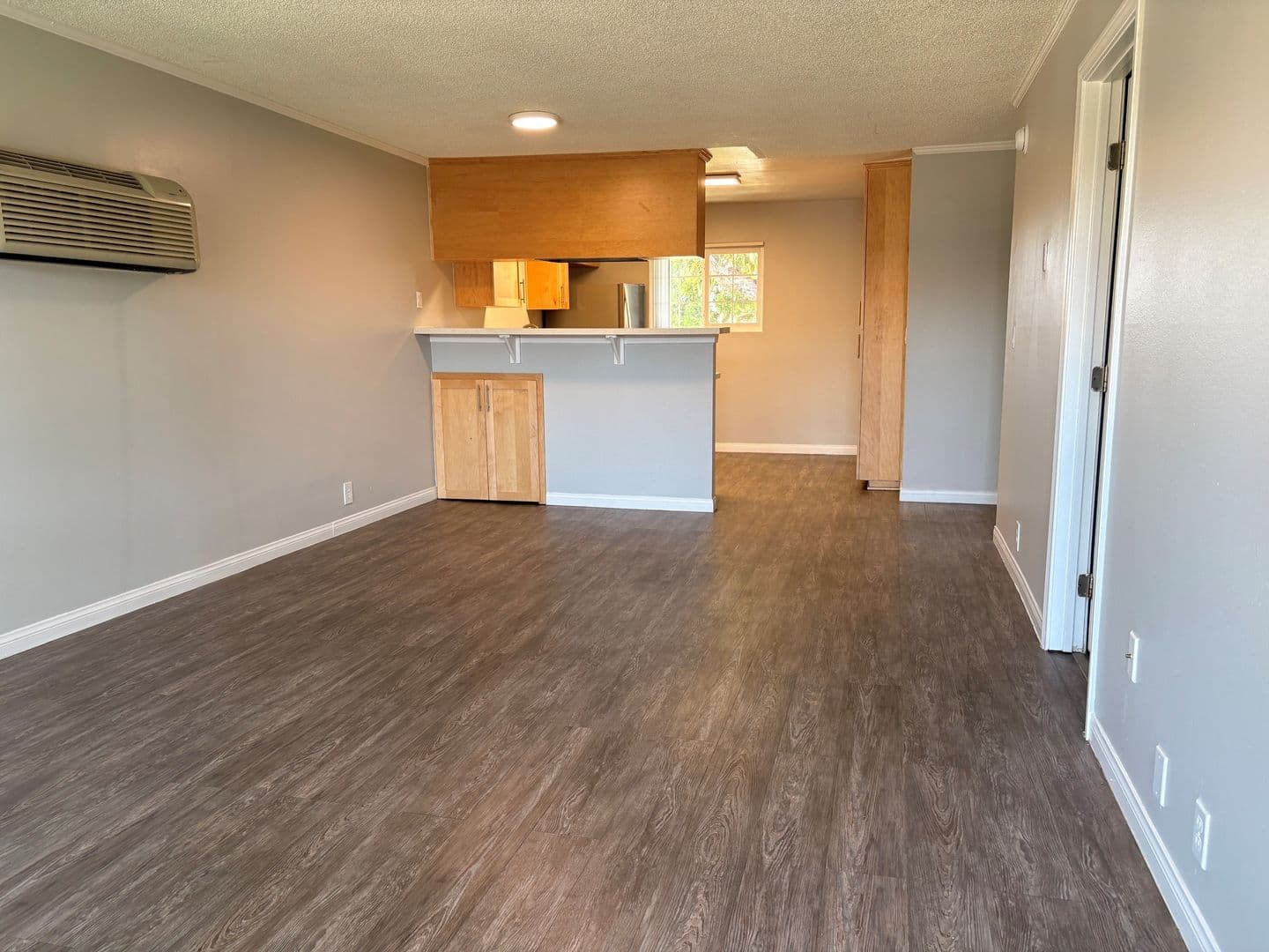 Santa Ana Apartment: 811 S. Fairview