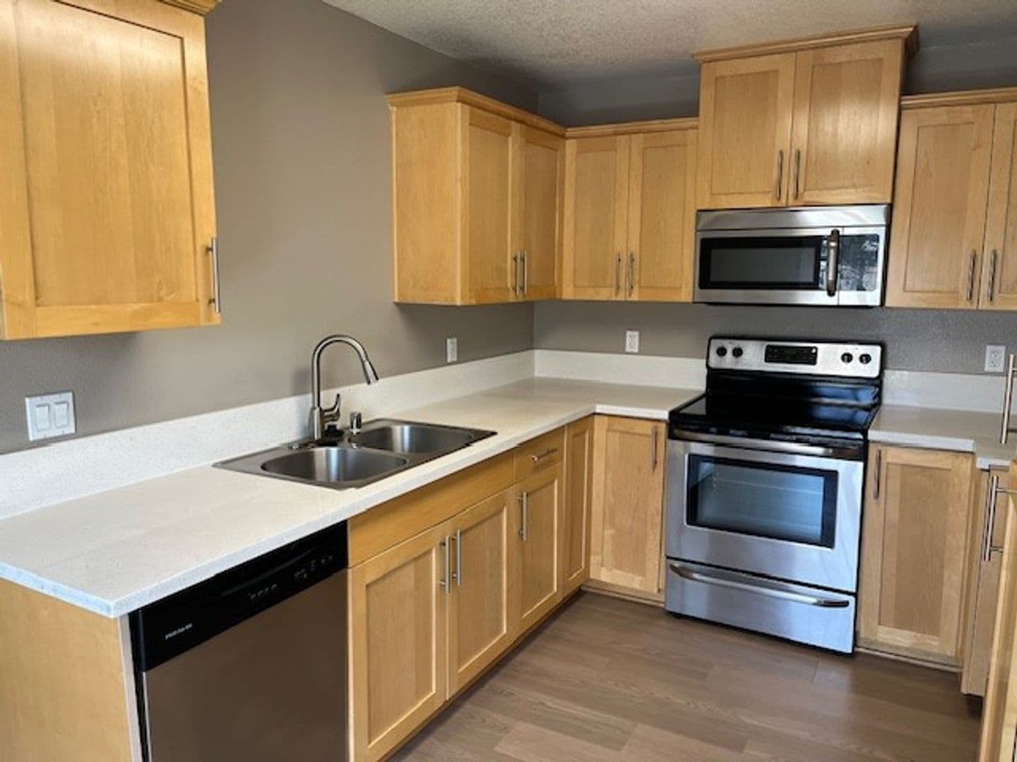 Fullerton Apartment: 1375 W. Valencia Drive
