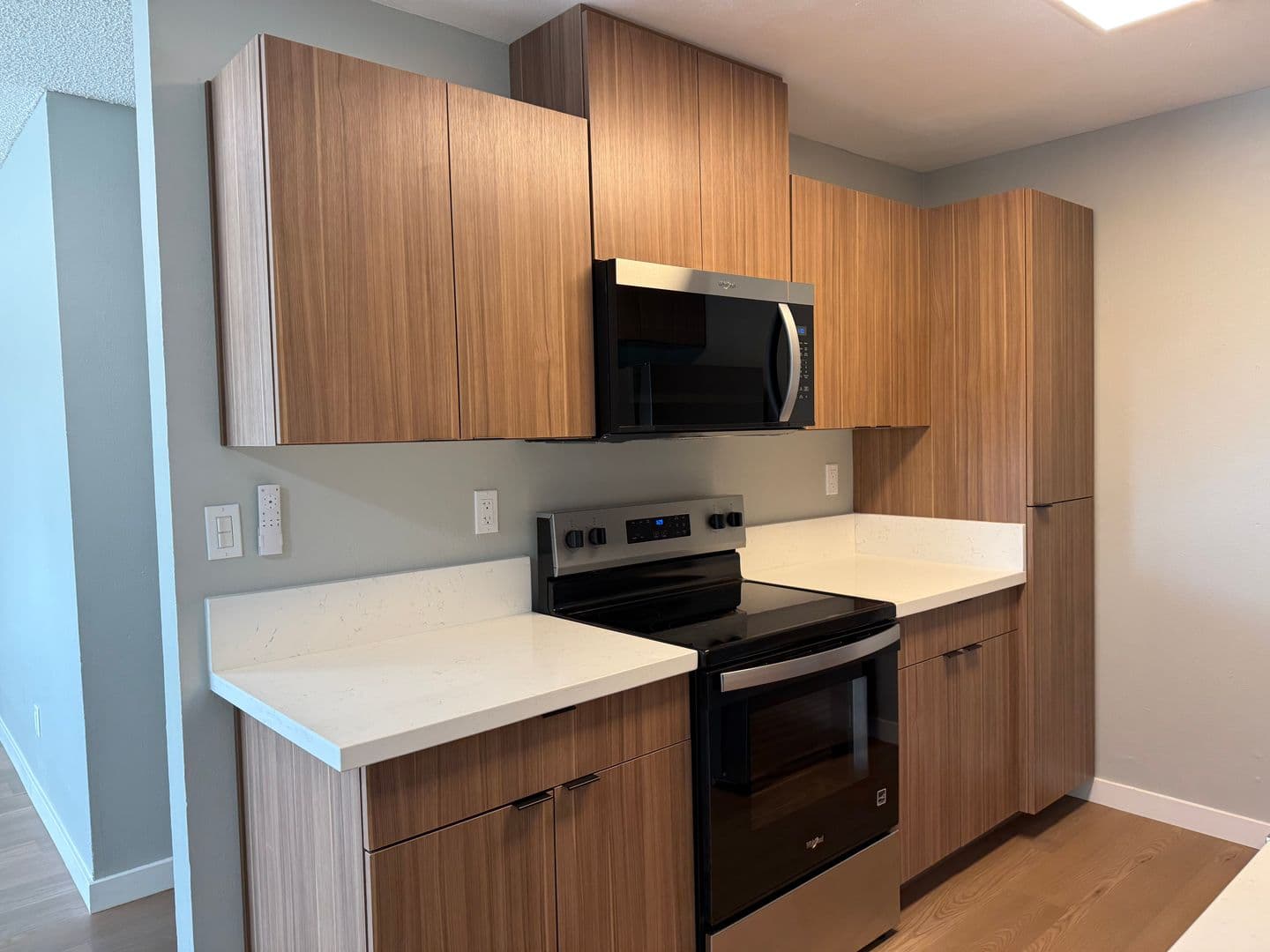Orange Apartment: 501 E. Katella Avenue