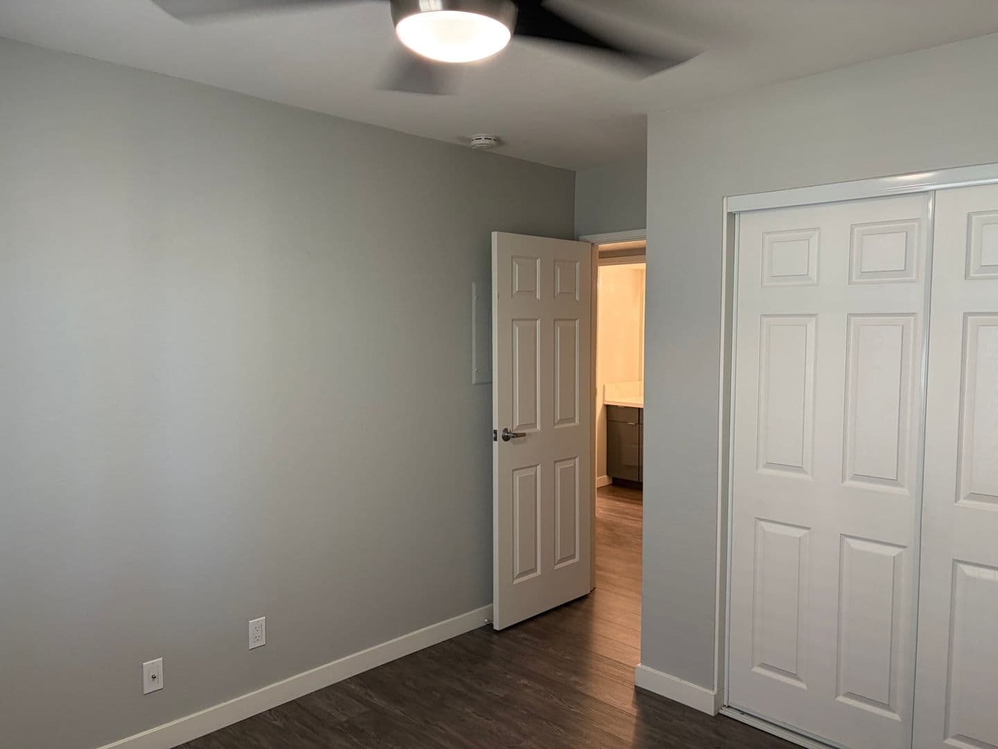 Riverside Apartment: 3957 Pierce Street