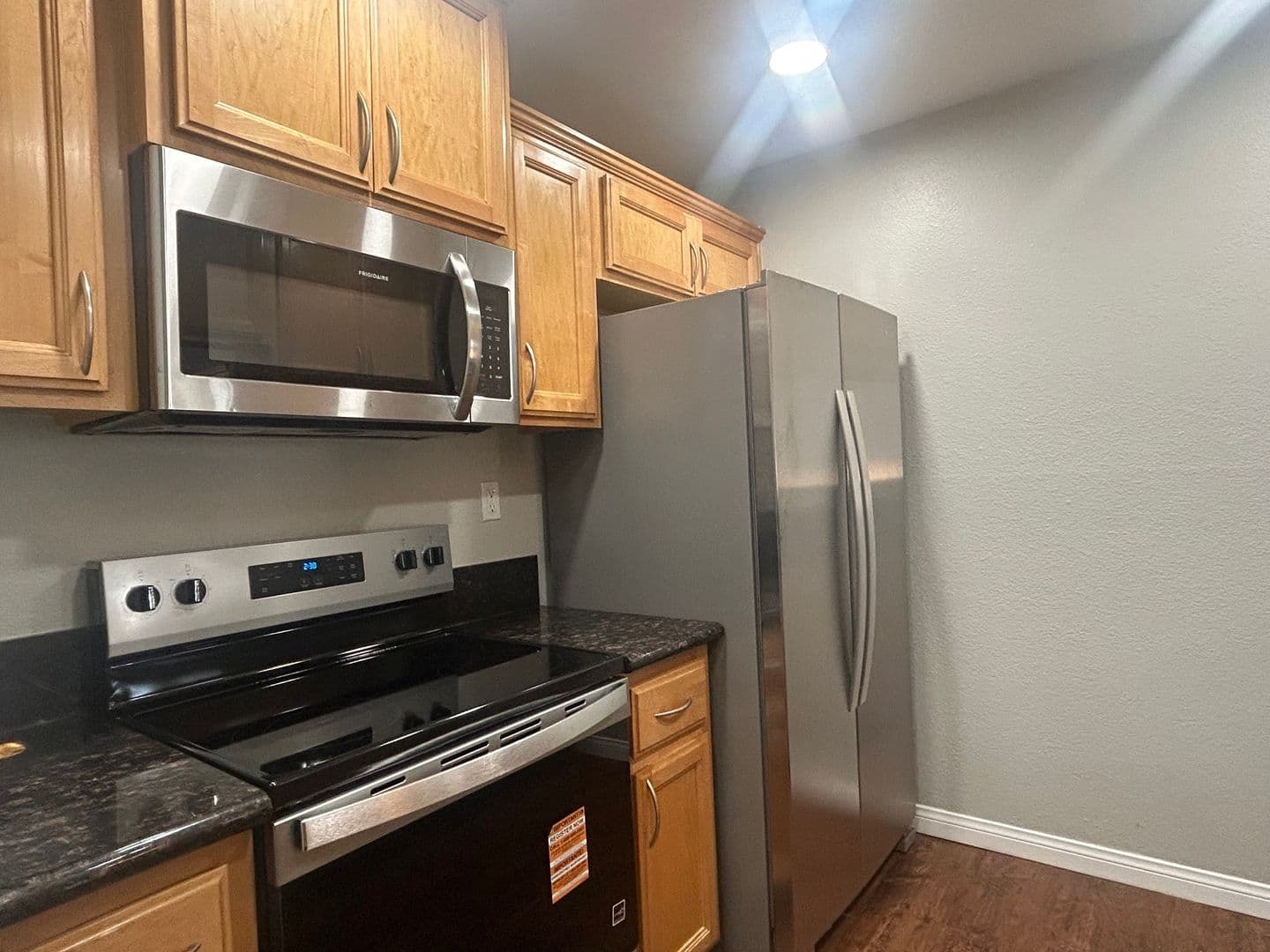 Anaheim Apartment: 2880 W. Ball Road