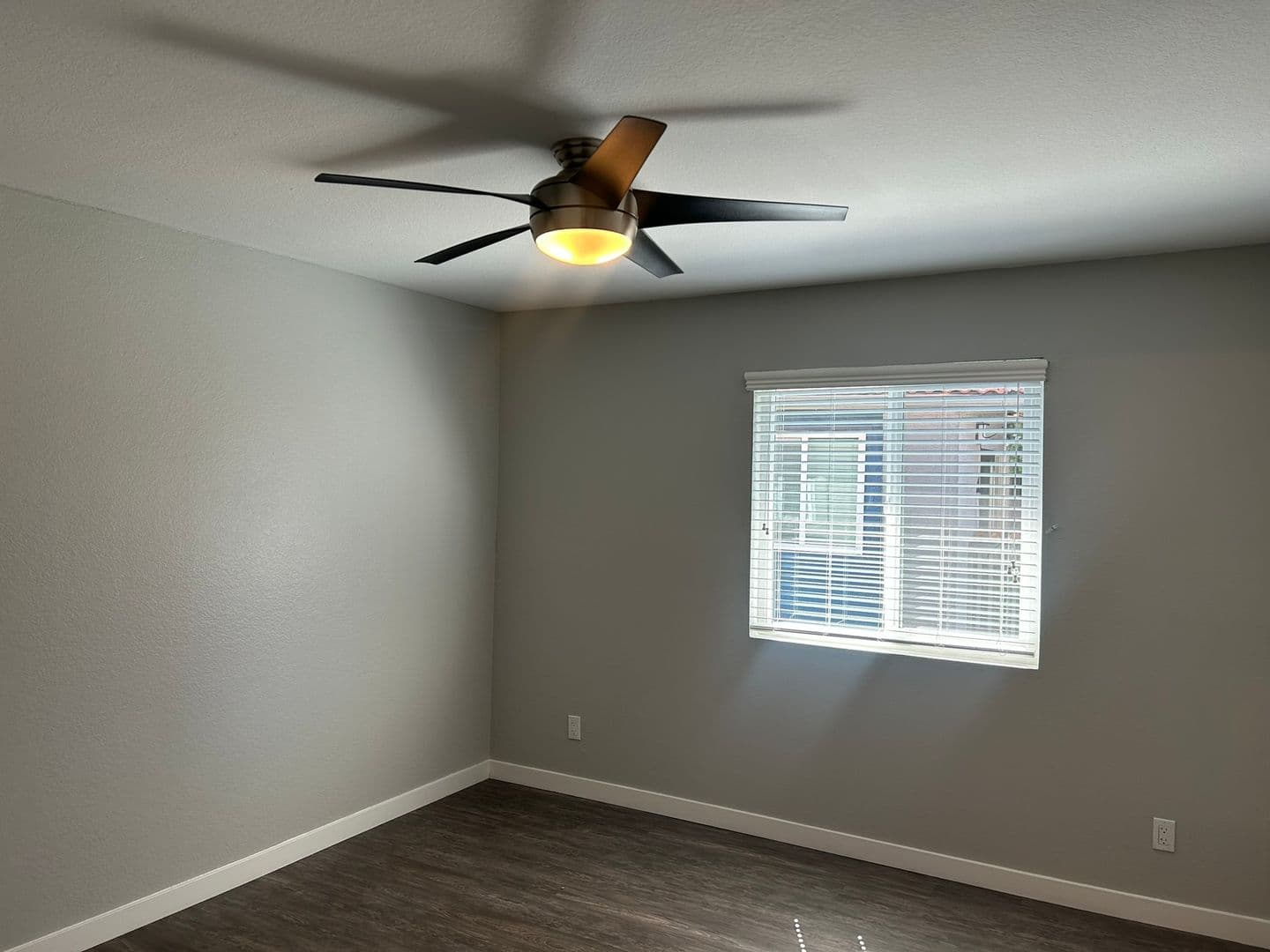 Riverside Apartment: 3957 Pierce Street